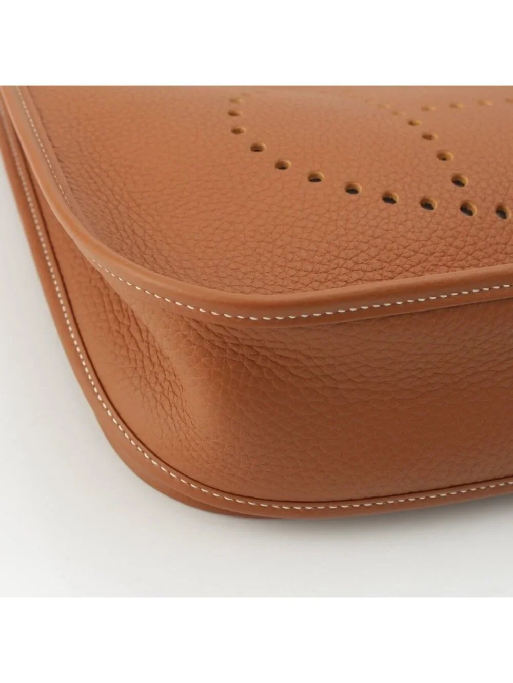 Hermes Evelyne 3 Trois 29 PM Taurillon Clemence Amazon Shoulder Bag Gold